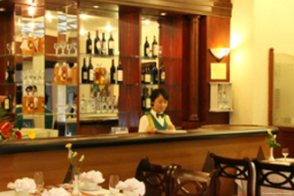 DALAT GOLF HOTEL (Ðalạt)